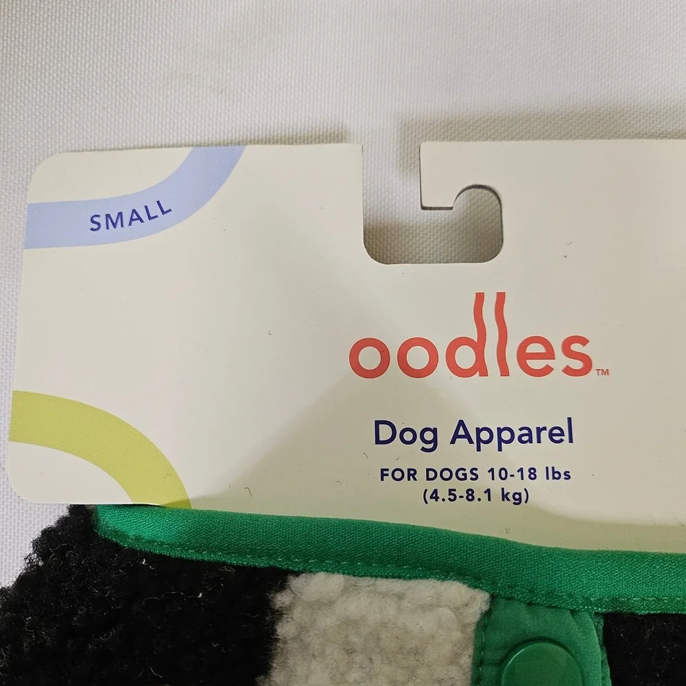 Oodles Dog Apparel Fleece Small Black White Checkered‎ Green Trim 10-18 lbs NEW